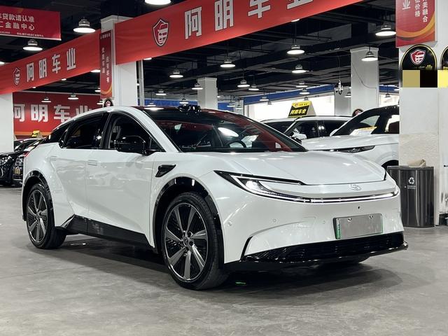 Toyota Toyota bZ5