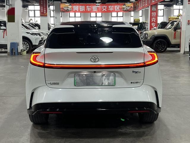 Toyota Toyota bZ5