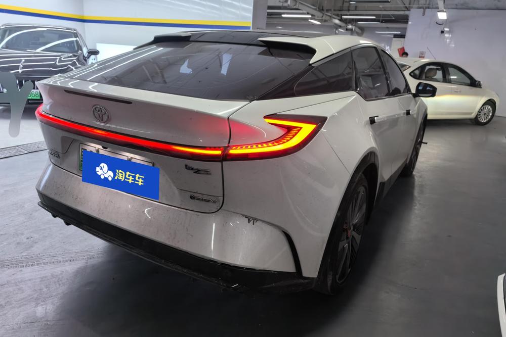 Toyota Toyota bZ5