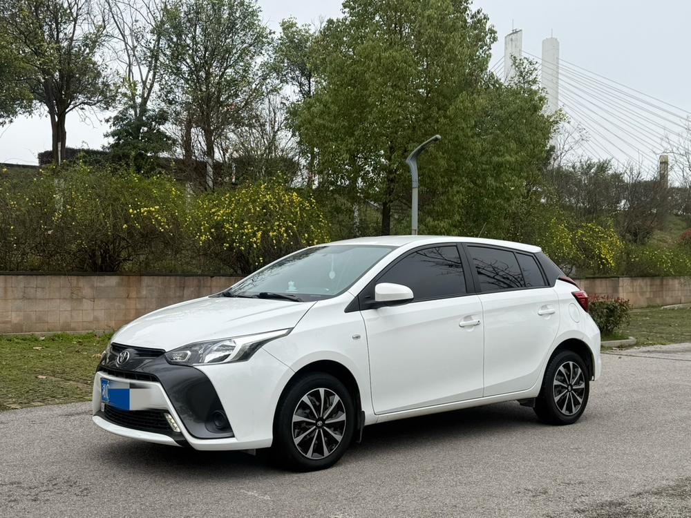 Toyota Yaris L Sedan