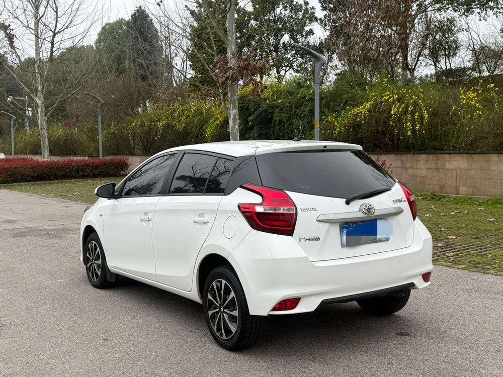 Toyota Yaris L Sedan