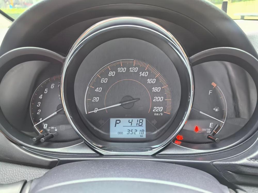 Toyota Yaris L Sedan