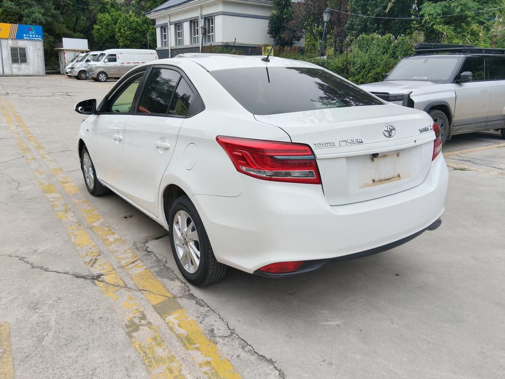 Toyota Yaris L Sedan