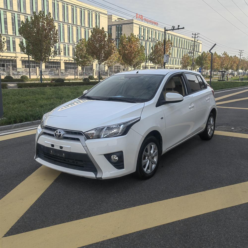 Toyota Yaris L