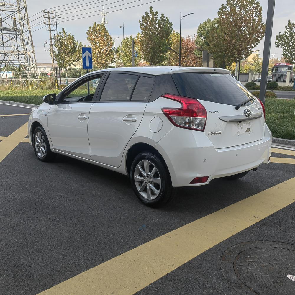 Toyota Yaris L