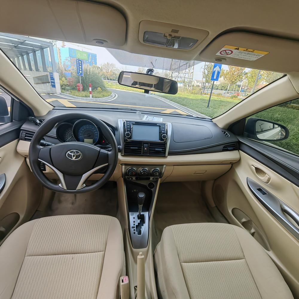 Toyota Yaris L