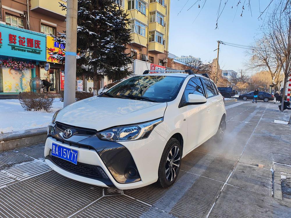 Toyota Yaris L