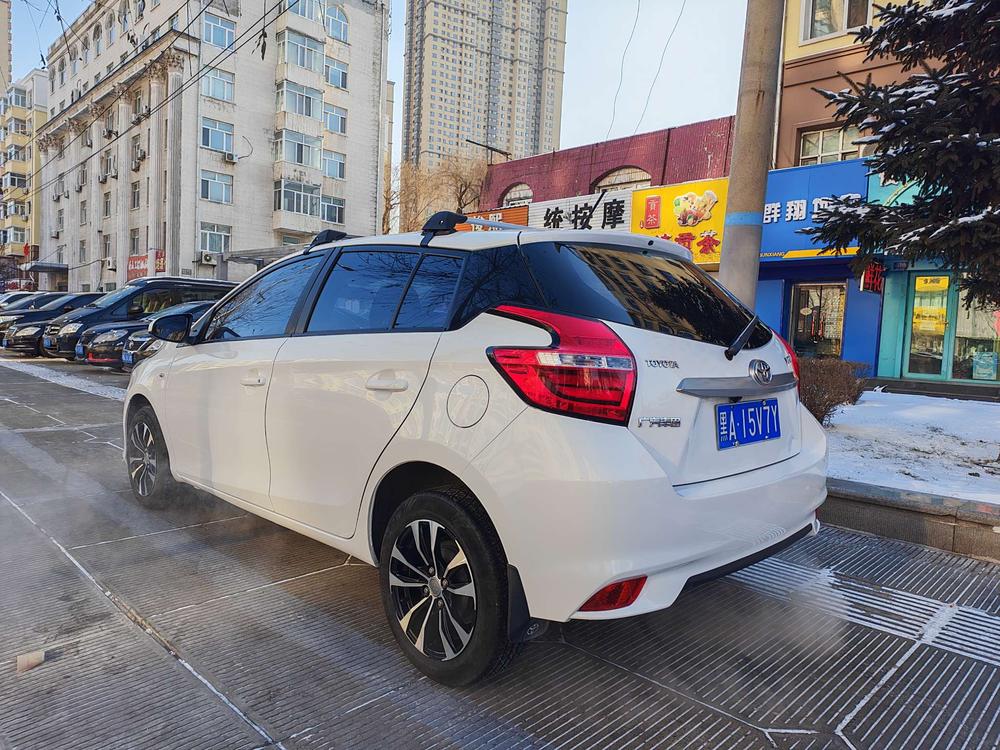 Toyota Yaris L