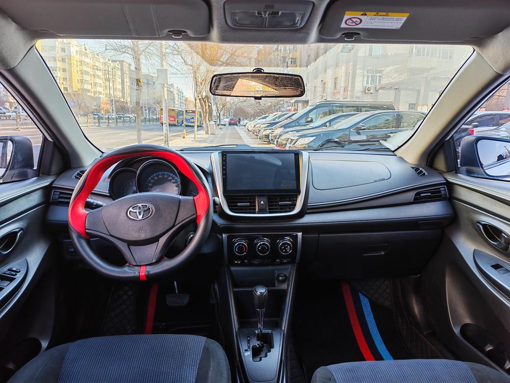 Toyota Yaris L