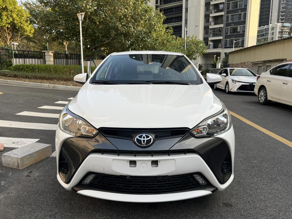 Toyota Yaris L
