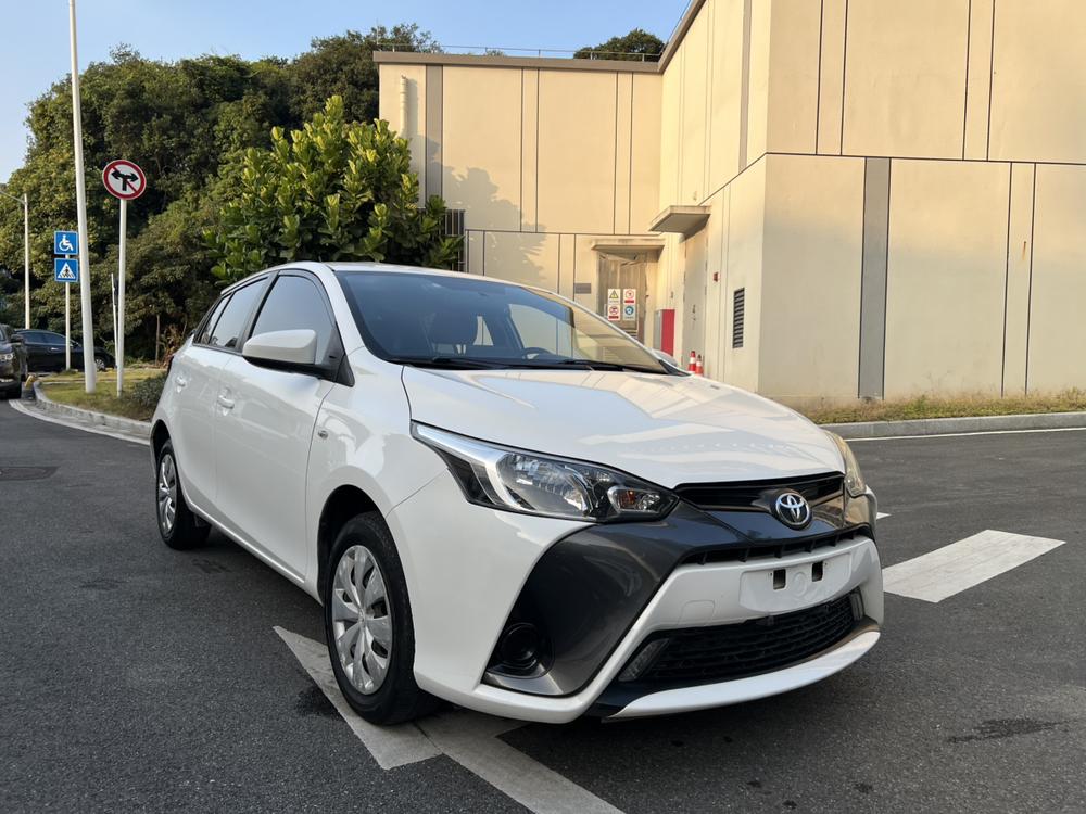 Toyota Yaris L