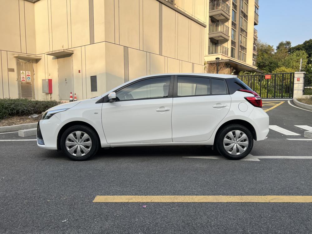 Toyota Yaris L