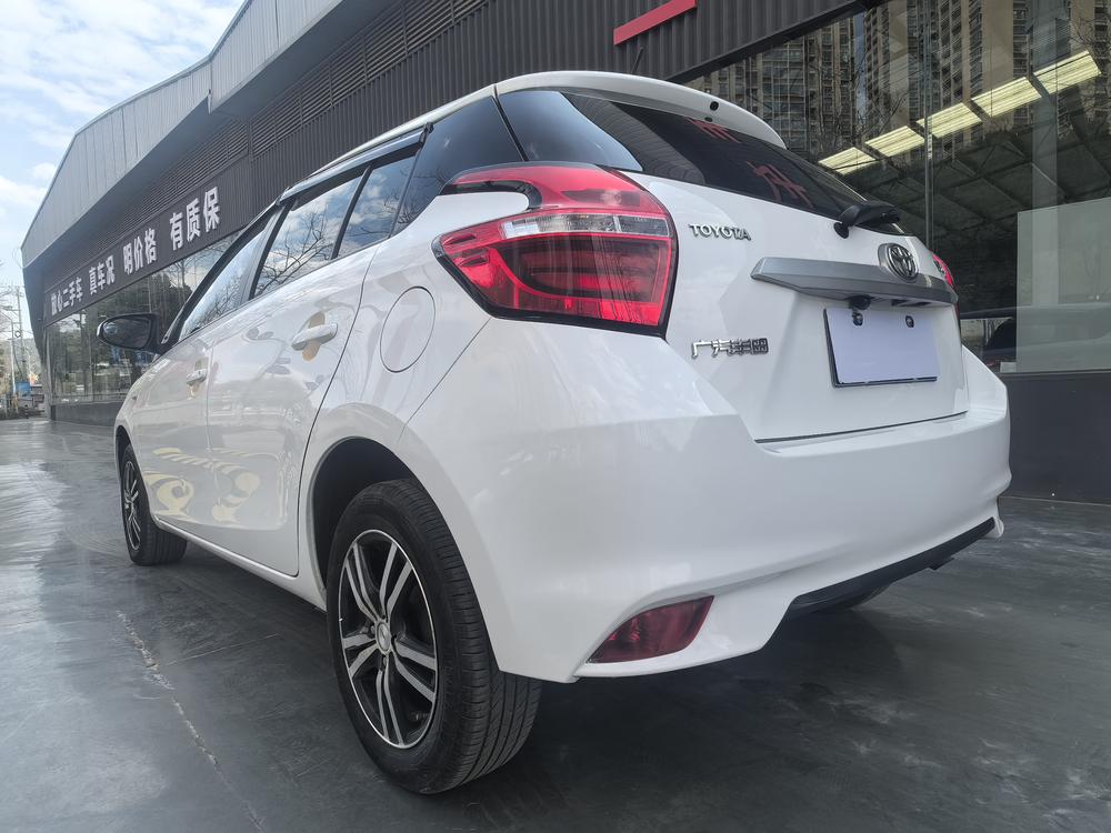 Toyota Yaris L