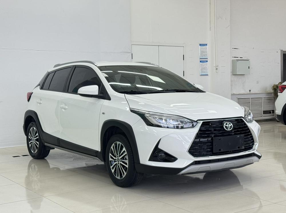 Toyota Yaris L