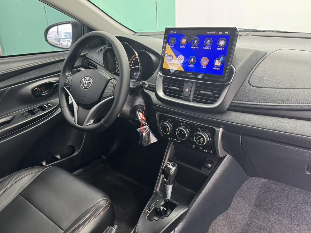 Toyota Yaris L