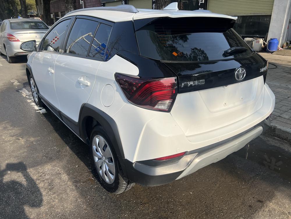 Toyota Yaris L
