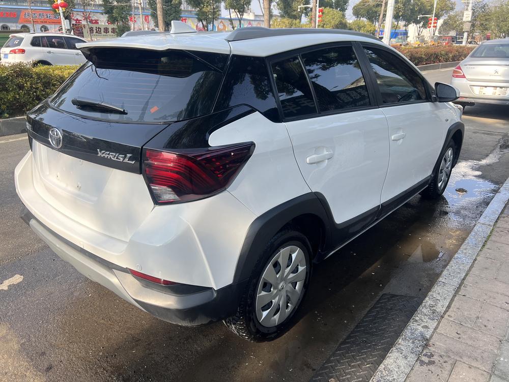 Toyota Yaris L