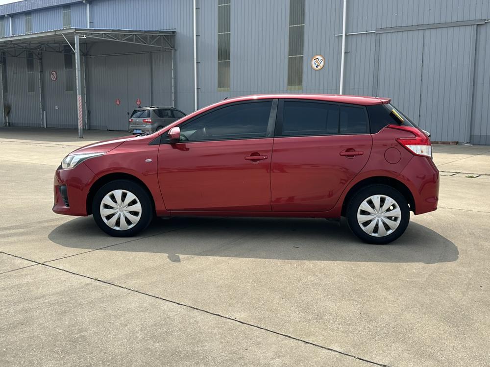 Toyota Yaris L