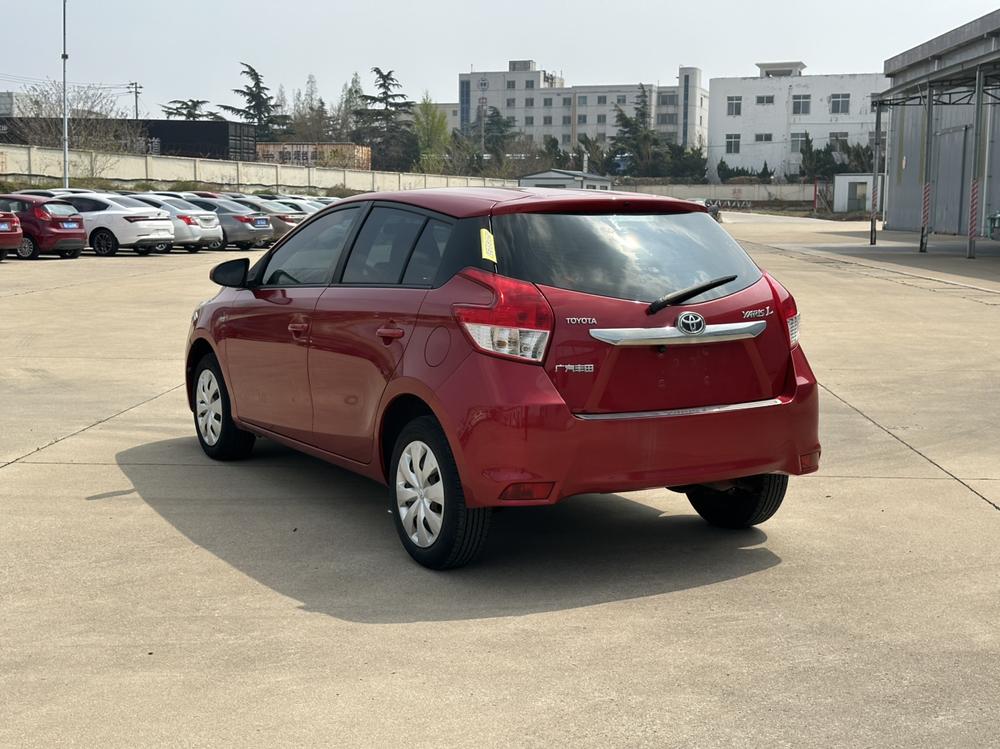 Toyota Yaris L