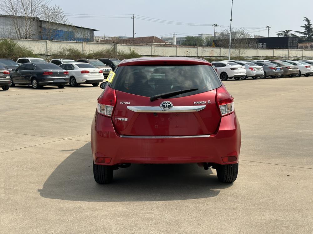 Toyota Yaris L