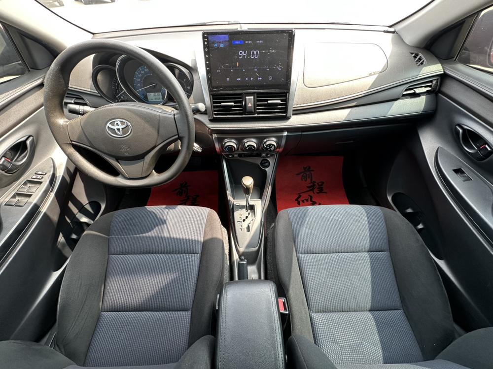 Toyota Yaris L