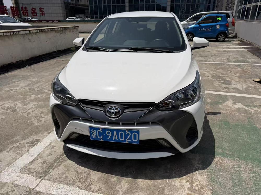 Toyota Yaris L