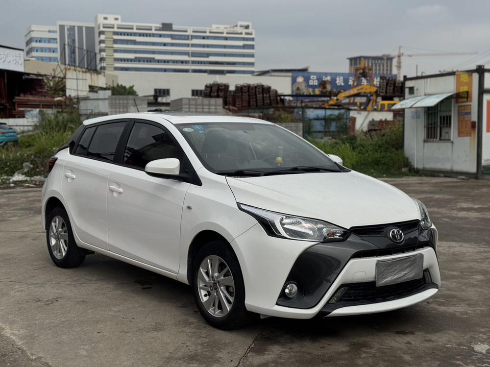 Toyota Yaris L