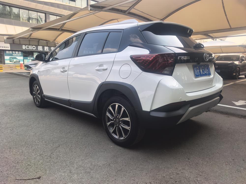 Toyota Yaris L
