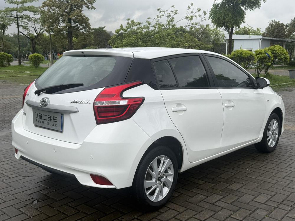 Toyota Yaris L