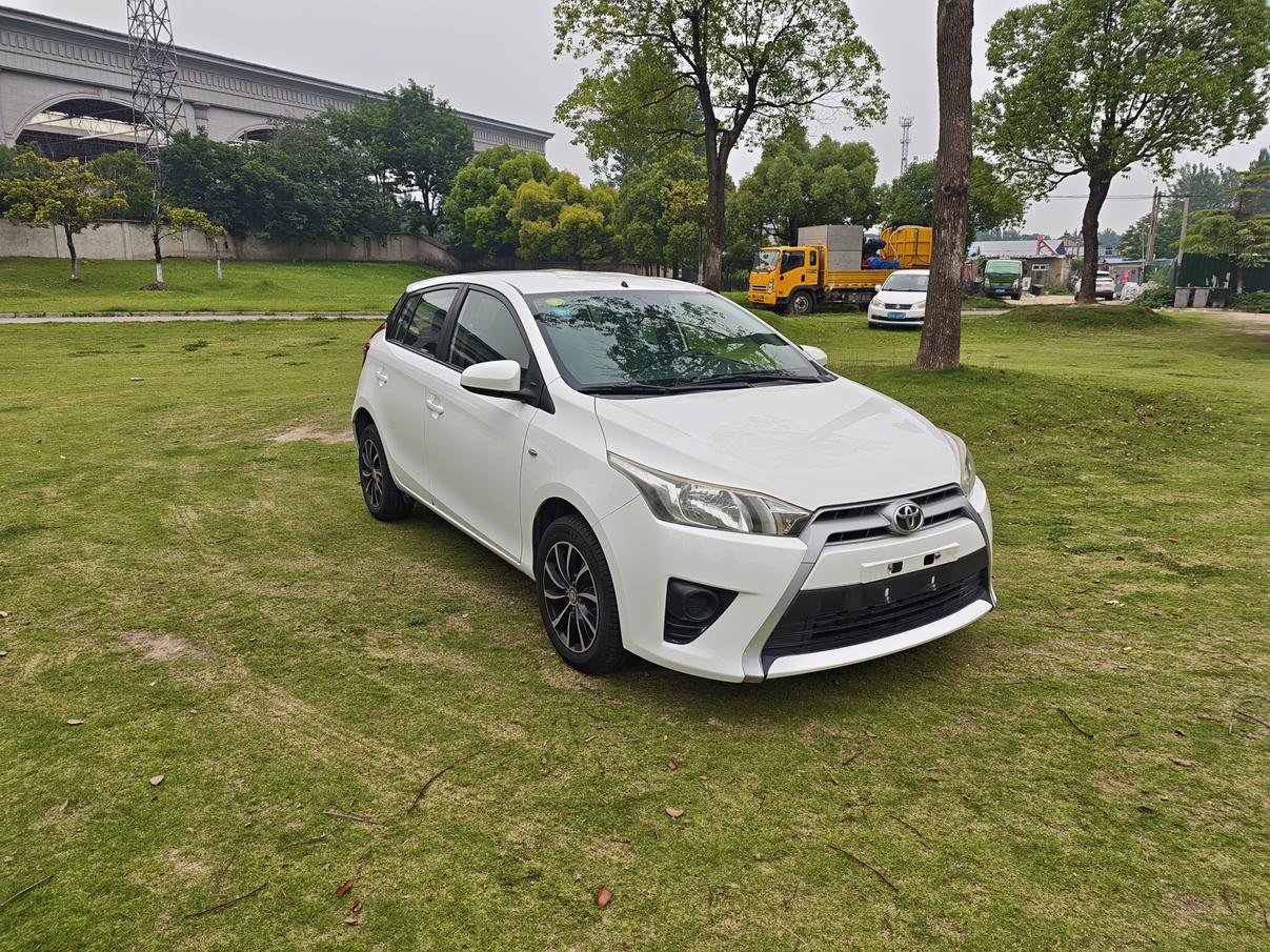 Toyota Yaris L