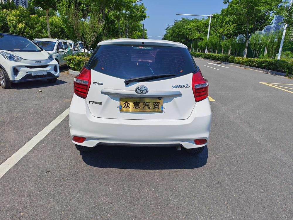 Toyota Yaris L