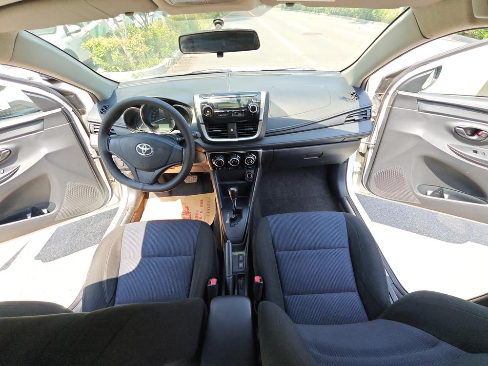 Toyota Yaris L