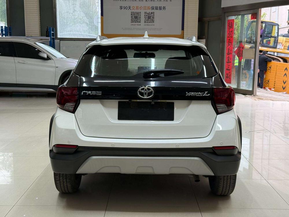 Toyota Yaris L