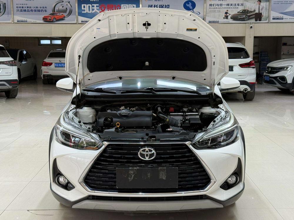 Toyota Yaris L