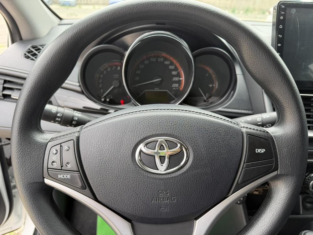 Toyota Yaris L