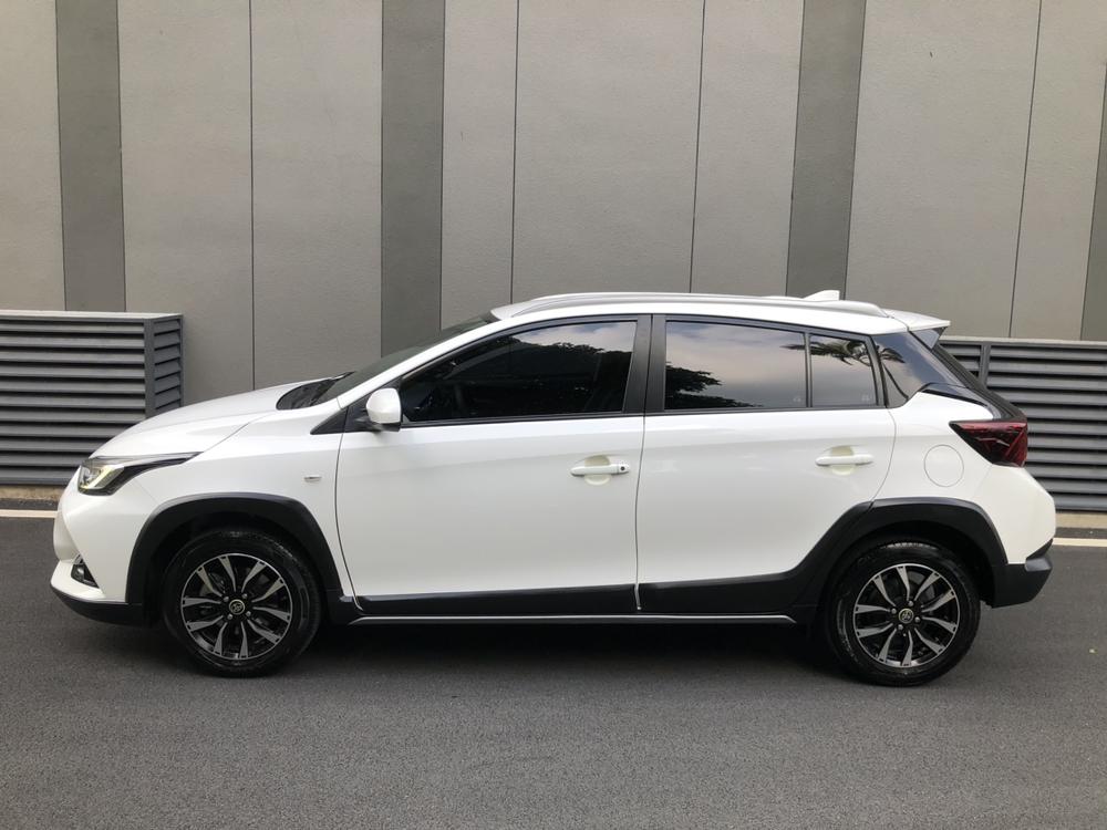Toyota Yaris L