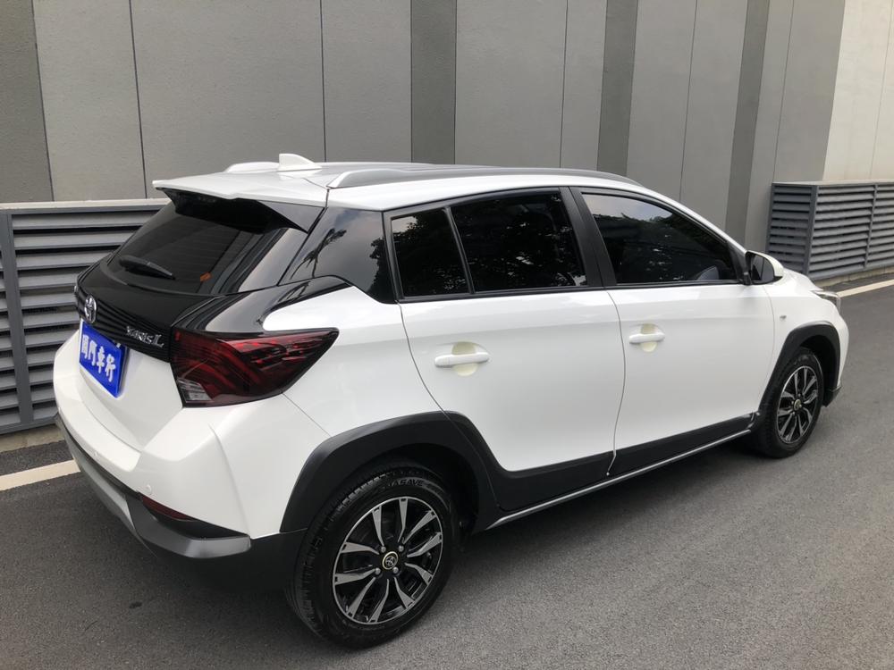 Toyota Yaris L