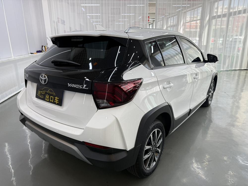 Toyota Yaris L