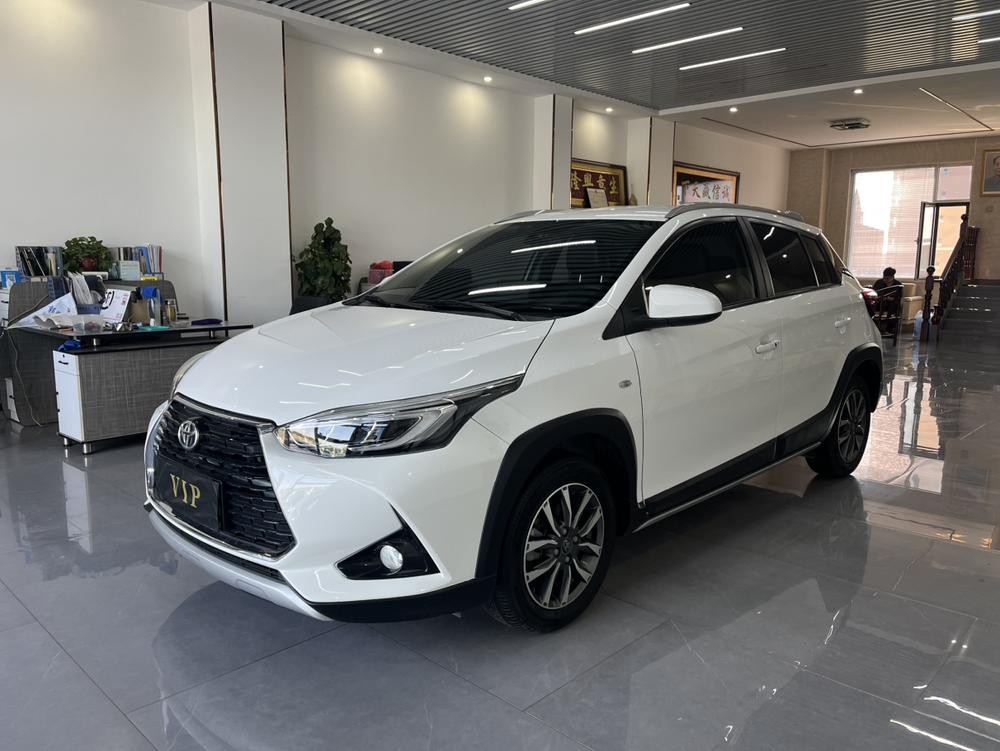 Toyota Yaris L