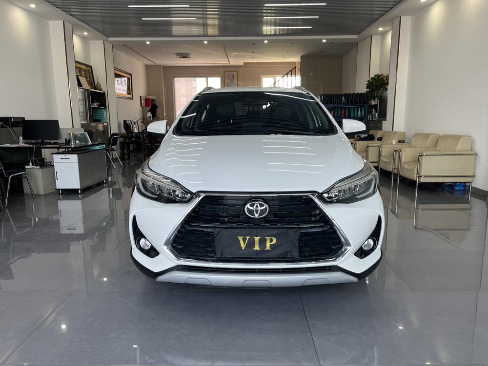 Toyota Yaris L