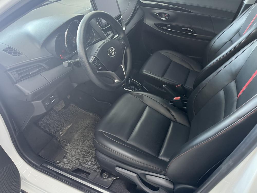 Toyota Yaris L
