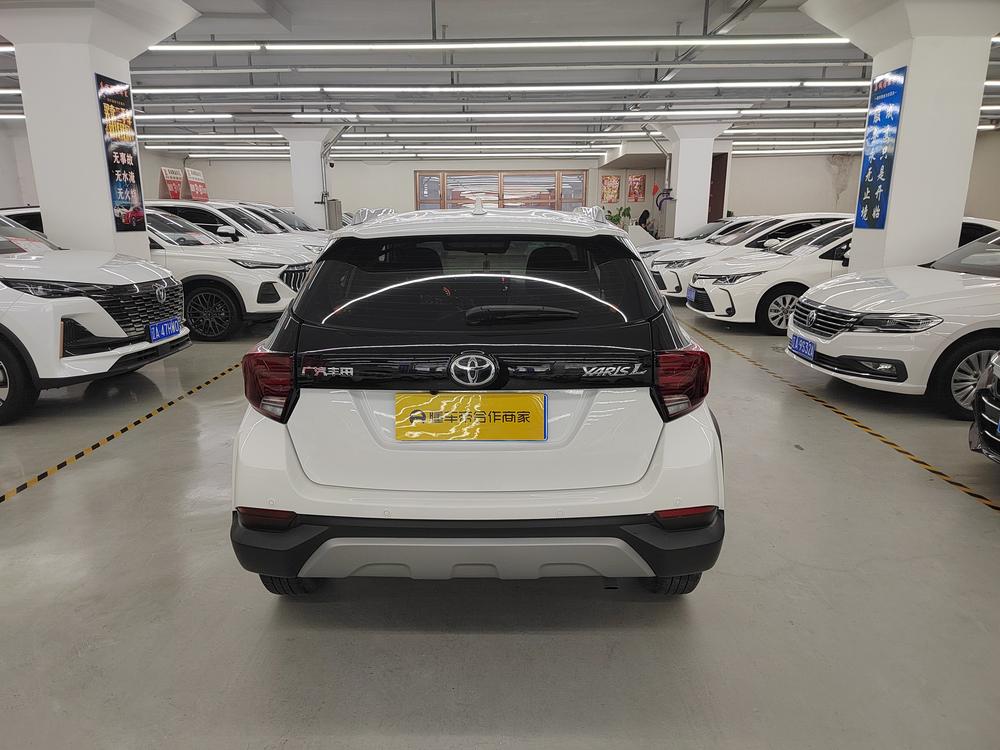 Toyota Yaris L