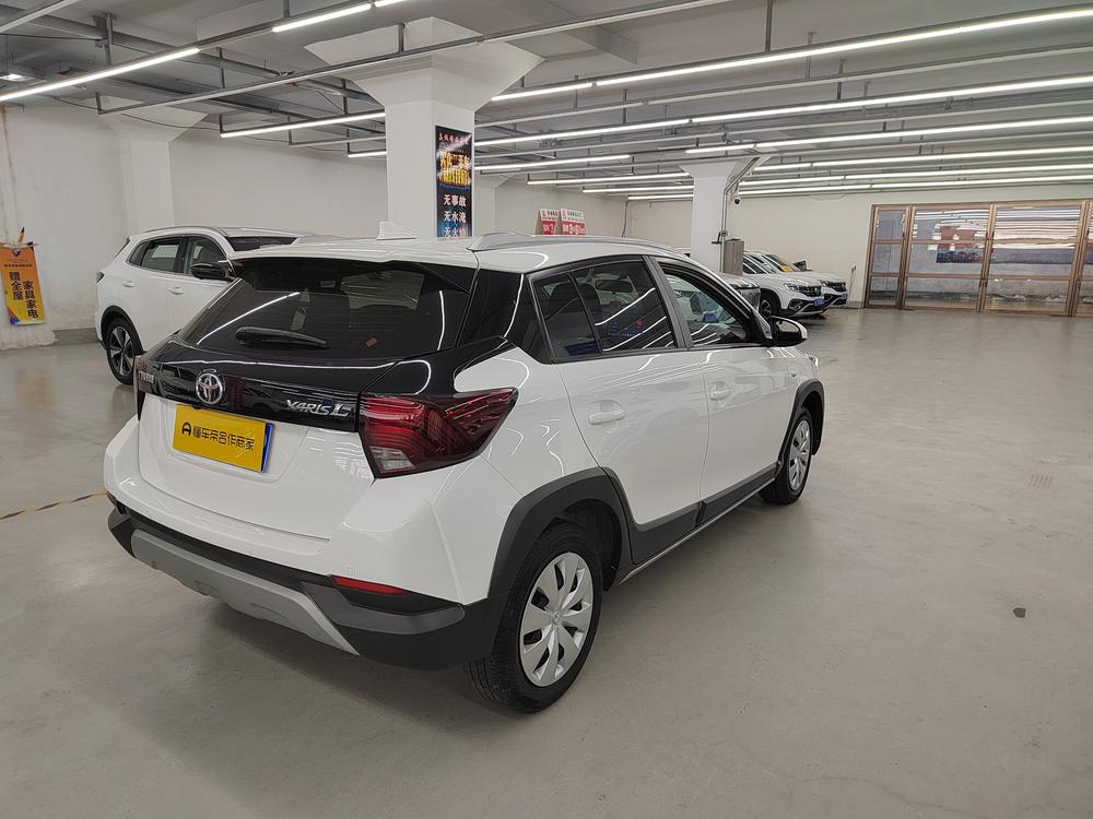 Toyota Yaris L