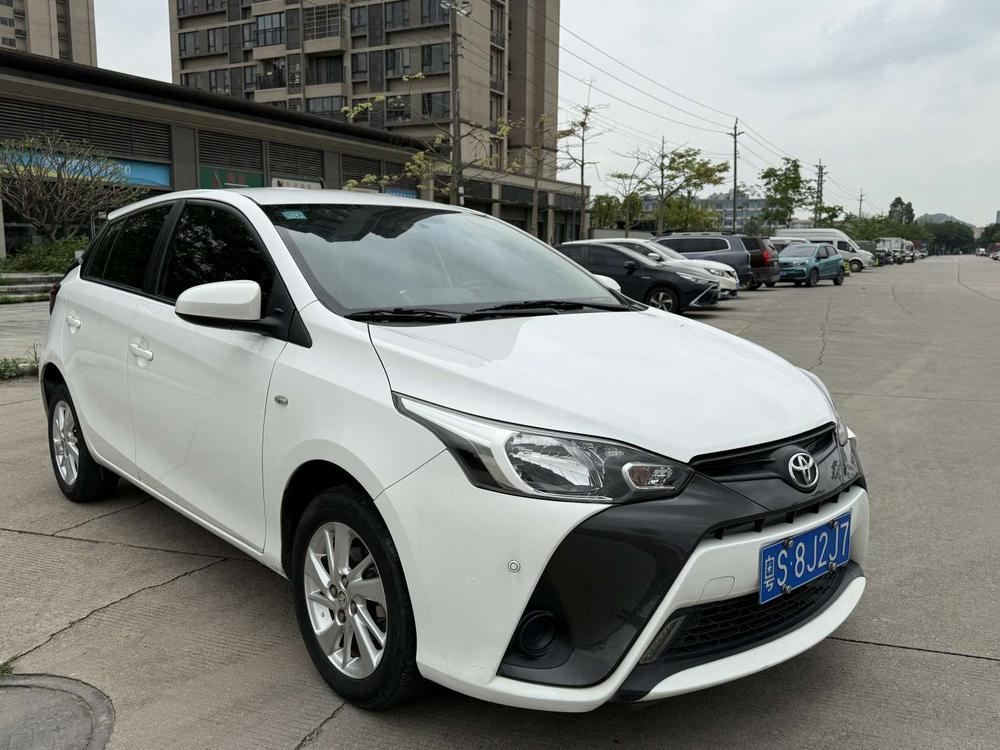 Toyota Yaris L