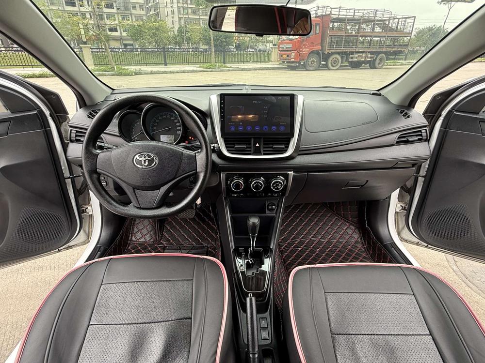 Toyota Yaris L