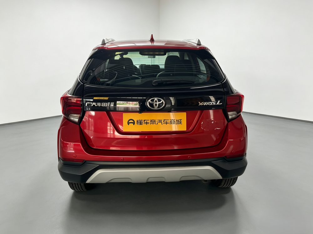 Toyota Yaris L