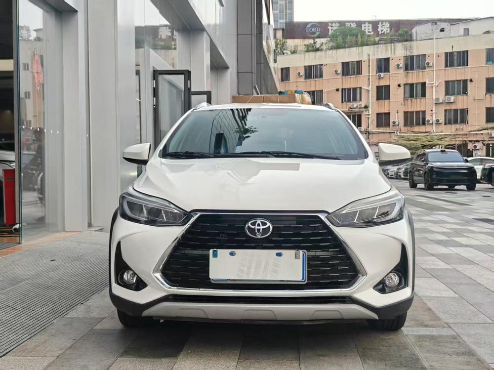 Toyota Yaris L