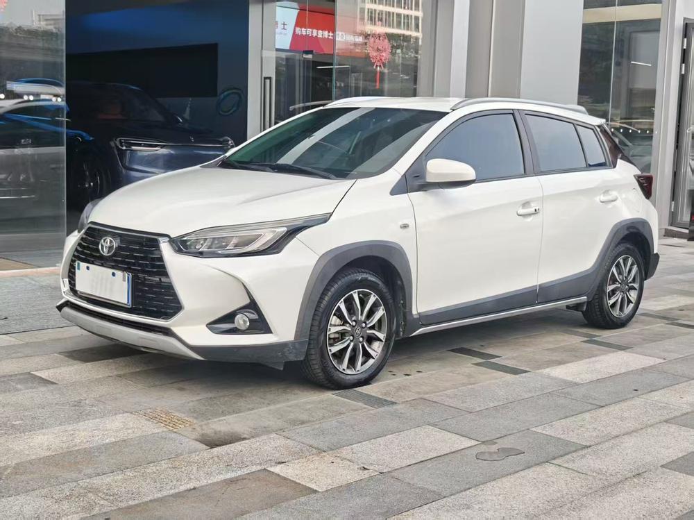 Toyota Yaris L