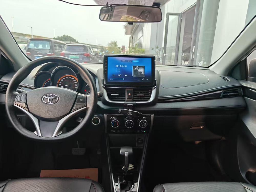 Toyota Yaris L