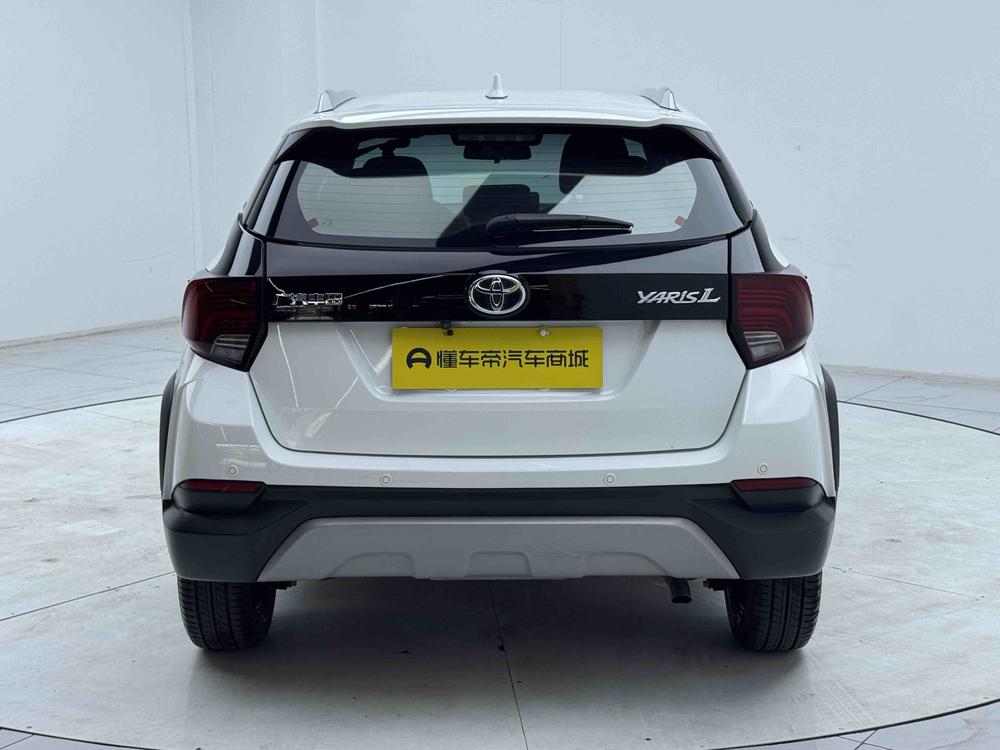 Toyota Yaris L
